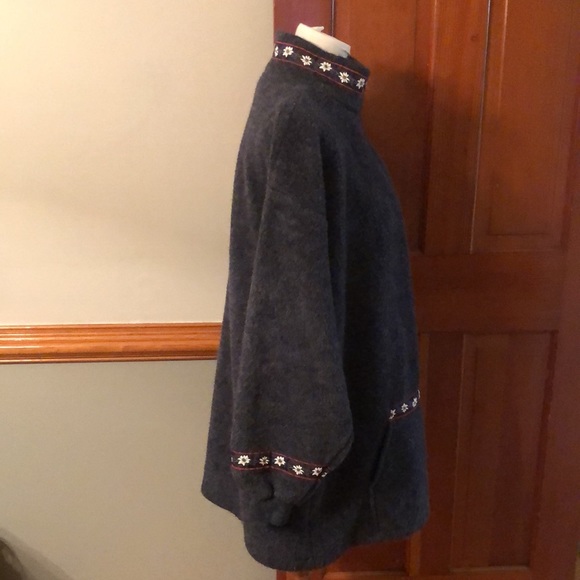 Art Unlimited Sportswear Sweater - Picture 4 of 8